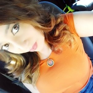 Meet your Posher, Brenda